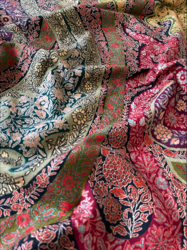 Full Sozni Embroidered Jama Shawl